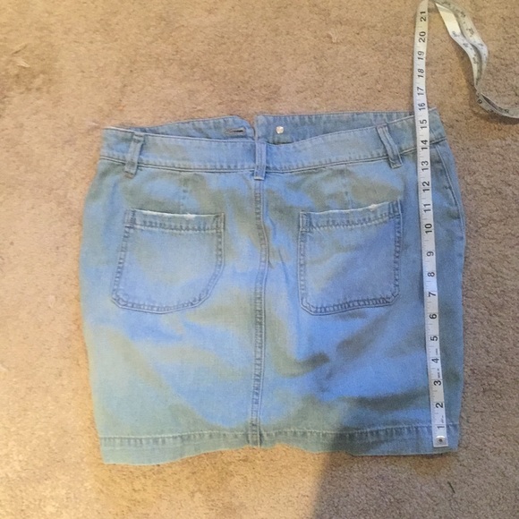 ANN TAYLOR LOFT DENIM MINI SKIRT - Picture 4 of 4